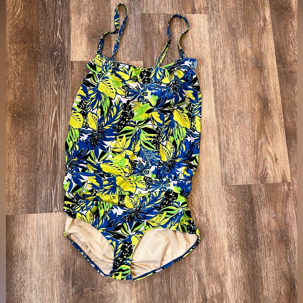 Women’s size 22 Tankini Set! Cacique Lane Bryant‎ Swim top and bottom!
